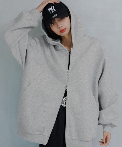 PAGEBOY(ページボーイ)の「ヴィンテージダンボールWZIPパーカー【セットアップ対応】(パーカー・レディース・グレー/オフホワイト/ブラック・FREE)」の3枚目の写真