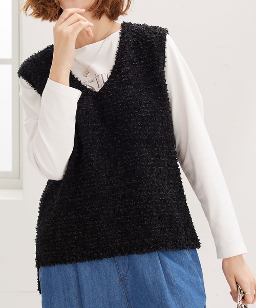BELLUNA PLUS(ベルーナ)の「テープヤーンVネックニットベスト(ベスト・レディース・ライトグレー/ブラック・MEDIUM/LARGE/X-LARGE)」の9枚目の写真