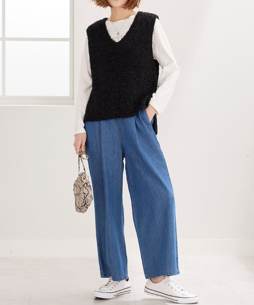BELLUNA PLUS(ベルーナ)の「テープヤーンVネックニットベスト(ベスト・レディース・ライトグレー/ブラック・MEDIUM/LARGE/X-LARGE)」の10枚目の写真