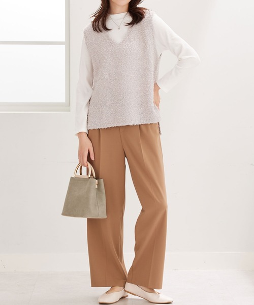 BELLUNA PLUS(ベルーナ)の「テープヤーンVネックニットベスト(ベスト・レディース・ライトグレー/ブラック・MEDIUM/LARGE/X-LARGE)」の17枚目の写真