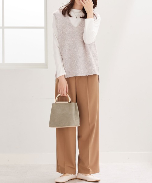 BELLUNA PLUS(ベルーナ)の「テープヤーンVネックニットベスト(ベスト・レディース・ライトグレー/ブラック・MEDIUM/LARGE/X-LARGE)」の19枚目の写真