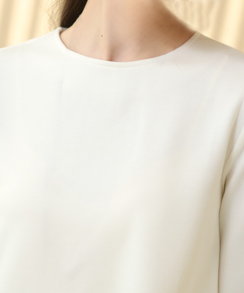 DAYRA(デイラ)の「クルーネック バックボタン ペプラム 長袖 トップス(Tシャツ/カットソー・レディース・ネイビー/ホワイト/ブラック・S/FREE)」の12枚目の写真