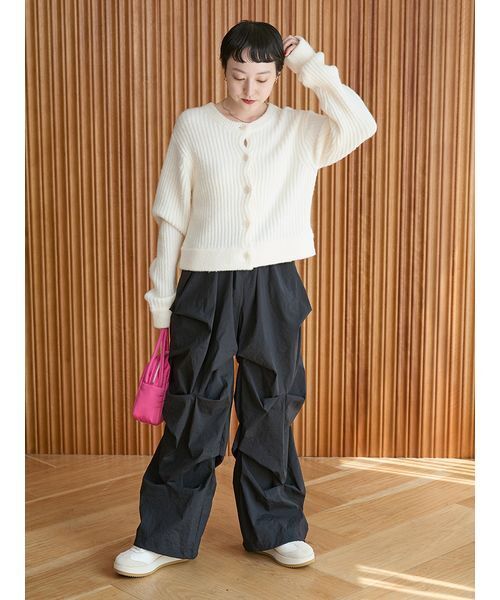 emmi（エミ）の「ブラッシュドアンサンブルニット（カーディガン/ボレロ・レディース・ライム/ピンク/オフホワイト・F）」の20枚目の写真