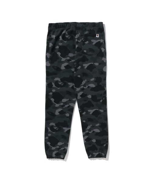 A BATHING APE(アベイシングエイプ)の「COLOR CAMO SHARK SWEAT PANTS(スウェットパンツ・メンズ・レッド/グリーン/パープル・LARGE/MEDIUM/XX-LARGE/SMALL/X-LARGE)」の4枚目の写真