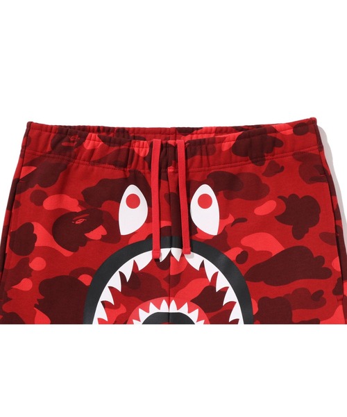 A BATHING APE(アベイシングエイプ)の「COLOR CAMO SHARK SWEAT PANTS(スウェットパンツ・メンズ・レッド/グリーン/パープル・LARGE/MEDIUM/XX-LARGE/SMALL/X-LARGE)」の11枚目の写真
