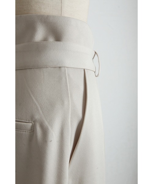 &. NOSTALGIA（アンドドットノスタルジア）の「カーブウエストパンツ（その他パンツ・レディース・アイボリー/ブラック・M）」の22枚目の写真