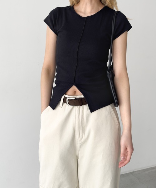 CANAL JEAN(キャナルジーン)の「Miller パネルリブスリットTシャツ(Tシャツ/カットソー・レディース・ブラック/マルチ/レッド系その他/ブルー/グリーン系その他/ブラック系その他・ONE SIZE)」の2枚目の写真