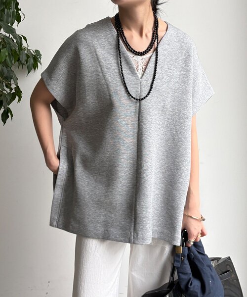 DouDou(ドゥドゥ)の「【WEB限定】オーバーシルエットダンボールベスト(Tシャツ/カットソー・レディース・ベージュ/ブラック/グレー・FREE)」の9枚目の写真