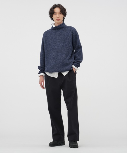 MHL.(エムエイチエル)の「FADED COTTON TWILL TROUSERS(その他パンツ・メンズ・ブルー系その他6・LARGE/MEDIUM/SMALL)」の1枚目の写真