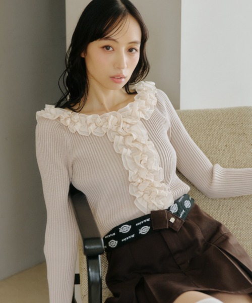 JILL by JILL STUART（ジルバイジルスチュアート）の「フリルトリムニット（ニット/セーター・レディース・ブラック系その他/ピンク/ホワイト・FREE）」の3枚目の写真