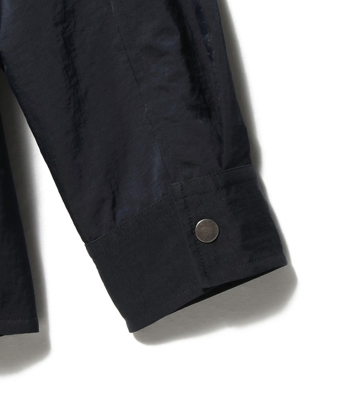 ESTNATION(エストネーション)の「ESTNATION / ナイロン シャツブルゾン(ブルゾン・メンズ・ネイビー/ブラック・MEDIUM/LARGE)」の7枚目の写真