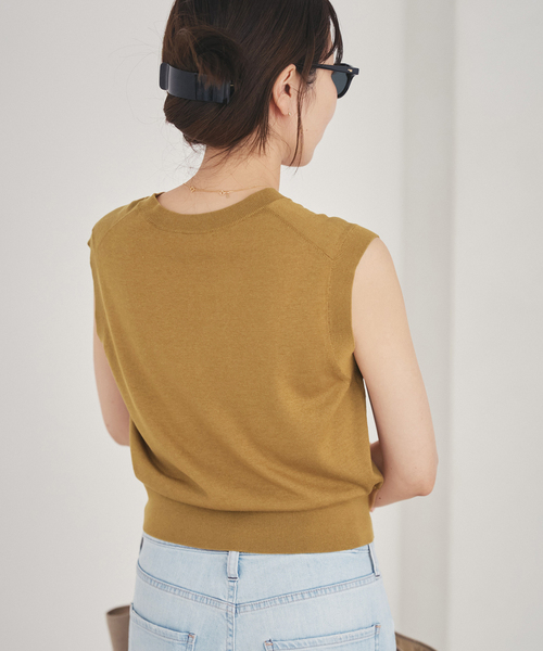 plage(プラージュ)の「Compact Knit ベスト(ベスト・レディース・チャコールグレー/キャメル・FREE)」の10枚目の写真