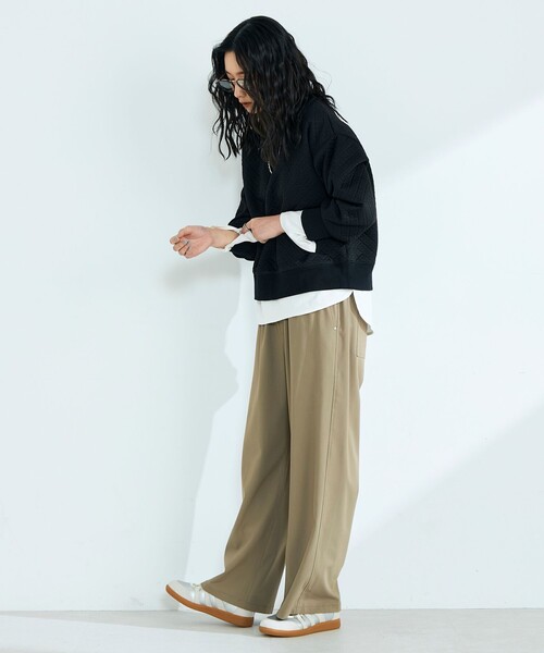 fredy emue（フレディエミュ）の「TRイージーセミワイドパンツ（その他パンツ・レディース・グレー/ブラック/ベージュ・38/36）」の17枚目の写真