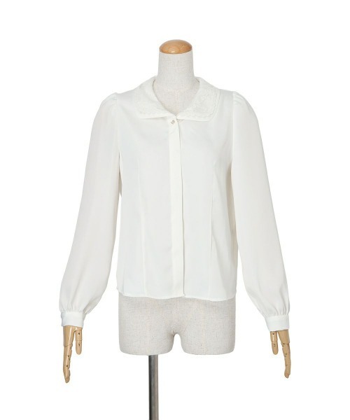 an another angelus(アンアナザーアンジェラス)の「レースリボンタイ付きブラウス/fint フィント(シャツ/ブラウス・レディース・オフホワイト/ブルーグレー・FREE)」の17枚目の写真