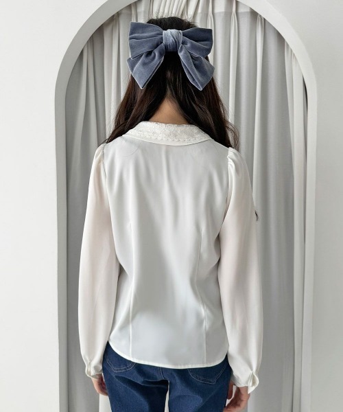 an another angelus(アンアナザーアンジェラス)の「レースリボンタイ付きブラウス/fint フィント(シャツ/ブラウス・レディース・オフホワイト/ブルーグレー・FREE)」の10枚目の写真