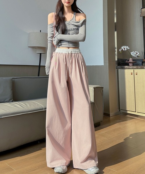 2ly2(トゥーリートゥー)の「ウエストギャザー ワイドストレートパンツ(その他パンツ・レディース・ライトグレー/ピンク/ネイビー・FREE)」の9枚目の写真