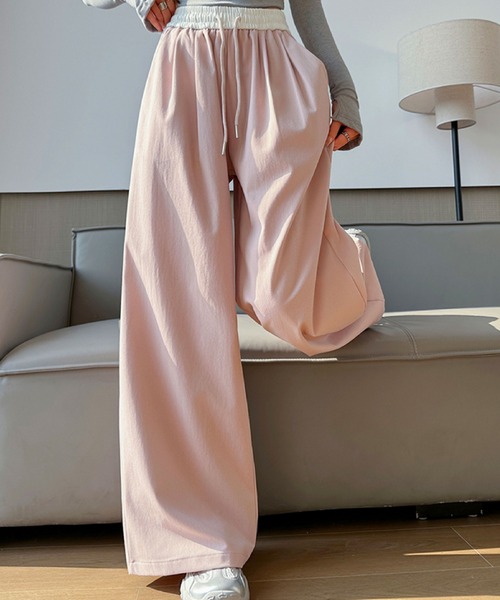2ly2(トゥーリートゥー)の「ウエストギャザー ワイドストレートパンツ(その他パンツ・レディース・ライトグレー/ピンク/ネイビー・FREE)」の10枚目の写真