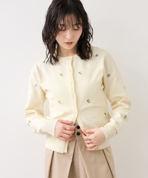 【WEB限定】フルーツ刺しゅうクルーネックカーディガン