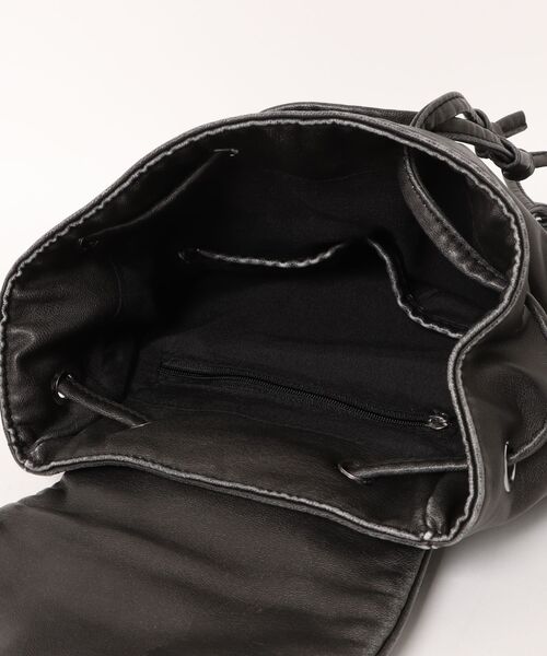 ANAP(アナップ)の「vintage加工フェイクレザーリュック(バックパック/リュック・レディース・グレー/ブラック・F)」の19枚目の写真