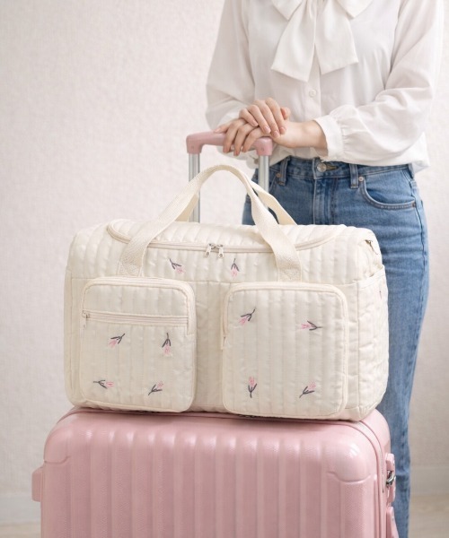 pyornim(ピョルニム)の「【大容量】【2WAY】多ポケット 総柄刺繍 キルティング ボストンバッグ くまさん チューリップ(ボストンバッグ・レディース・ブラック/ベージュ/ピンク・F)」の3枚目の写真