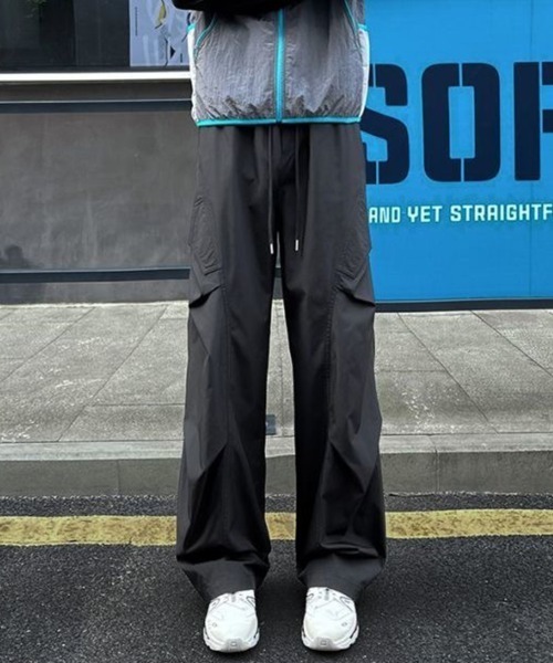 KELVIN（ケルヴァン）の「Cargo Easy Wide Pants カーゴイージーワイドパンツ（カーゴパンツ・メンズ・ライトグレー/ブラック・MEDIUM/LARGE）」の8枚目の写真