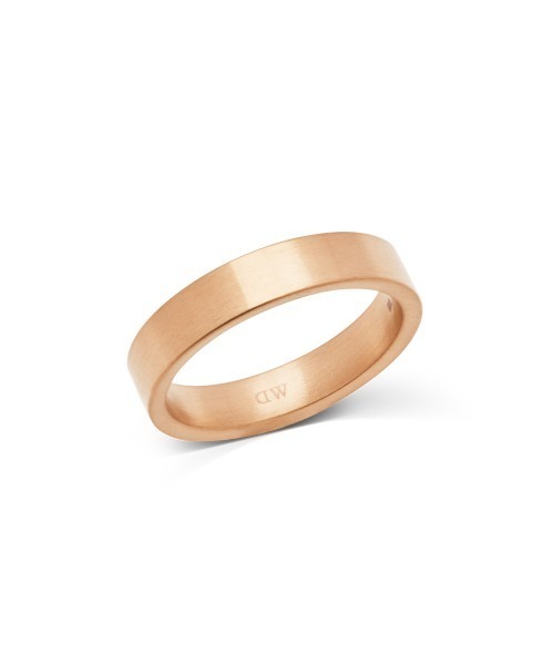 Daniel Wellington(ダニエルウェリントン)の「Line Ring Brushed 4.5MM ブラッシュ ローズゴールド/ゴールド/シルバー/グレー(リング・メンズ・グレー/シルバー/イエローゴールド/ピンクゴールド・58/60/62/64/66/68/70)」の3枚目の写真