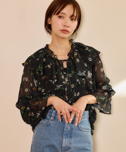 mysty woman（ミスティウーマン）の「楊柳ボタニカルブラウス 659272（シャツ/ブラウス・レディース・アイボリー/ブラック・FREE）」の2枚目の写真