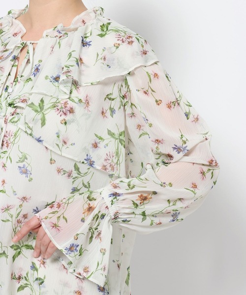 mysty woman（ミスティウーマン）の「楊柳ボタニカルブラウス 659272（シャツ/ブラウス・レディース・アイボリー/ブラック・FREE）」の10枚目の写真