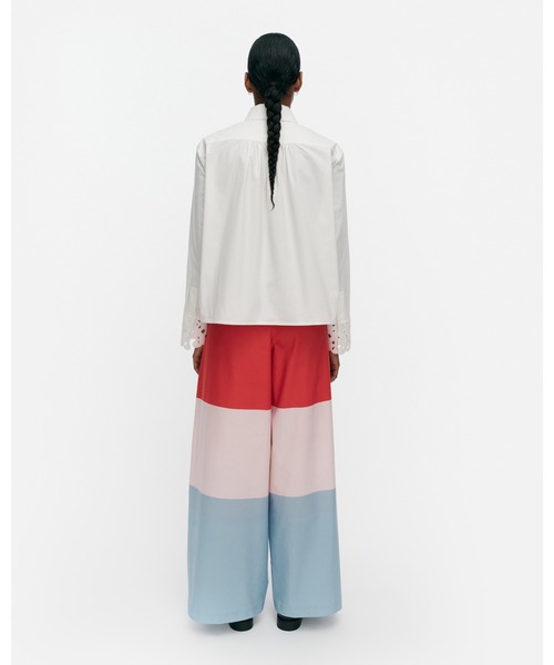 marimekko（マリメッコ）の「Etevyys Keidas / Blouse（シャツ/ブラウス・レディース・ホワイト・36/34/38）」の3枚目の写真