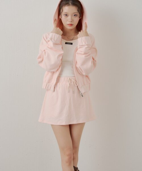 Chico(チコ)の「【セットアップ対応】バックロゴタイトミニスカート(スカート・レディース・アイボリー/ピンク/グレー/ベージュ・FREE)」の4枚目の写真