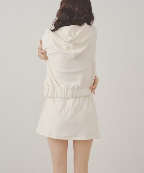 Chico(チコ)の「【セットアップ対応】バックロゴタイトミニスカート(スカート・レディース・アイボリー/ピンク/グレー/ベージュ・FREE)」の10枚目の写真