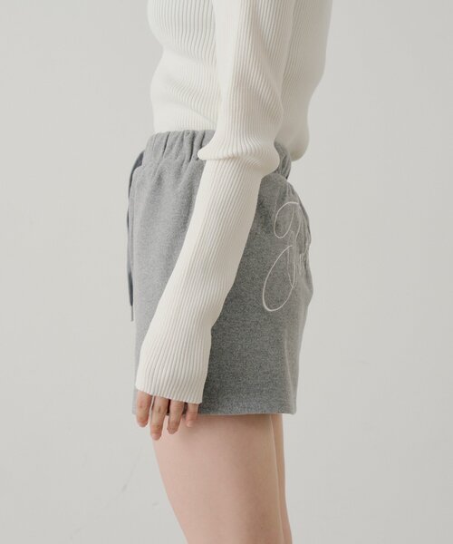 Chico(チコ)の「【セットアップ対応】バックロゴタイトミニスカート(スカート・レディース・アイボリー/ピンク/グレー/ベージュ・FREE)」の17枚目の写真