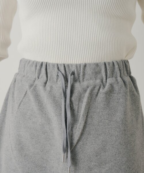 Chico(チコ)の「【セットアップ対応】バックロゴタイトミニスカート(スカート・レディース・アイボリー/ピンク/グレー/ベージュ・FREE)」の20枚目の写真