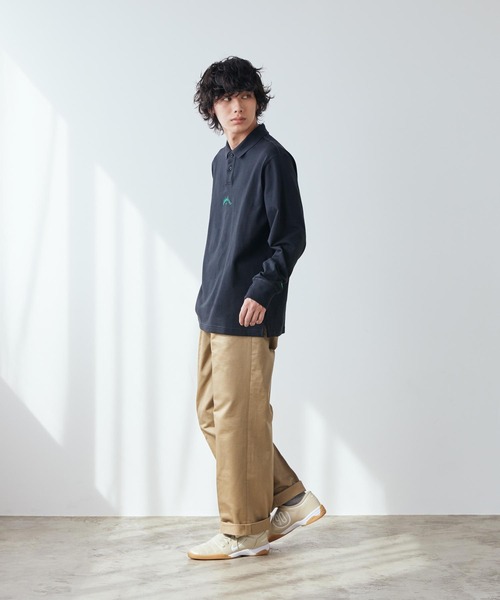 NIKE(ナイキ)の「ナイキ トータル 90 メンズシューズ / Nike Total 90 Men's Shoes HQ2851-201 Desert Khaki(スニーカー・メンズ・ブラウン系その他2・26.5/26/25.5/25/24.5/24/29.5/29/28.5/28/27.5/27/30)」の2枚目の写真