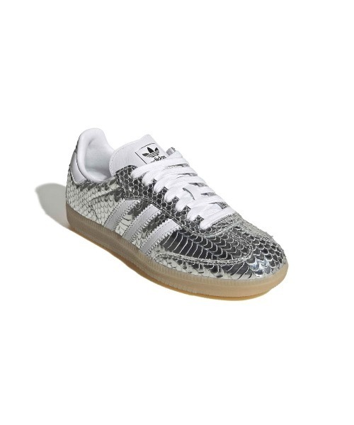 adidas(アディダス)の「adidas Originals SAMBA SHOES(アディダスオリジナルス サンバ シューズ)(スニーカー・レディース・ブラック系/シルバー系・23cm/23.5cm/24cm/24.5cm/25cm/25.5cm/26cm/26.5cm/27cm/27.5cm/28cm/28.5cm/29cm)」の18枚目の写真