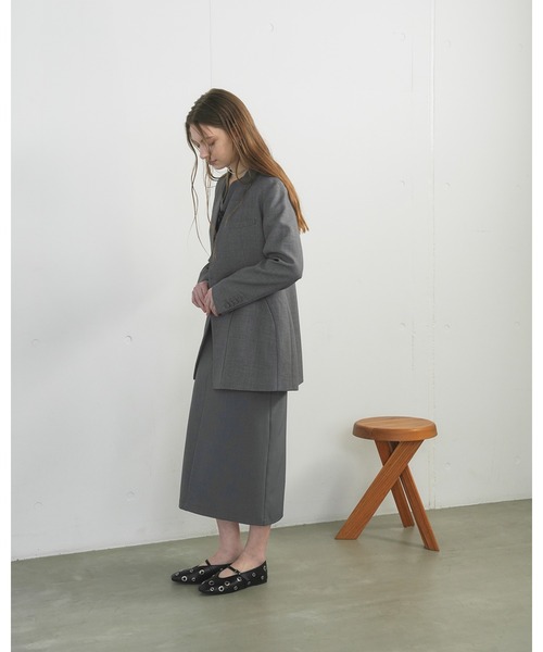 Emma Francis(エマフランシス)の「ハトメ ストラップ フラット パンプス(パンプス・レディース・アイボリー/ブラック/ライトイエロー・24.5cm/23.0cm/22.5cm/22.0cm/25.0cm/24.0cm/23.5cm)」の15枚目の写真