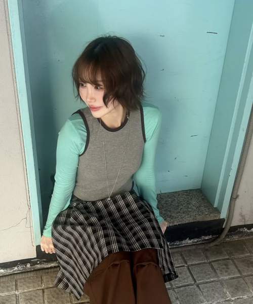 VETEZE(ベテゼ)の「Slim Fit Layered Sleeveless (Gray/P)(Tシャツ/カットソー・レディース・その他・FREE)」の6枚目の写真
