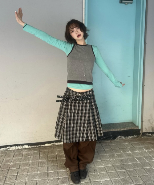 VETEZE(ベテゼ)の「Slim Fit Layered Sleeveless (Gray/P)(Tシャツ/カットソー・レディース・その他・FREE)」の9枚目の写真
