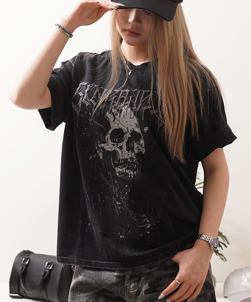1111clothing(ワンフォークロージング)の「硫化天竺 スカルデザイン Tシャツ / Sulfurized Tenjiku Skull Design T-Shirt(Tシャツ/カットソー・メンズ・ブラック/レッド/グレー・M/XL/L)」の1枚目の写真
