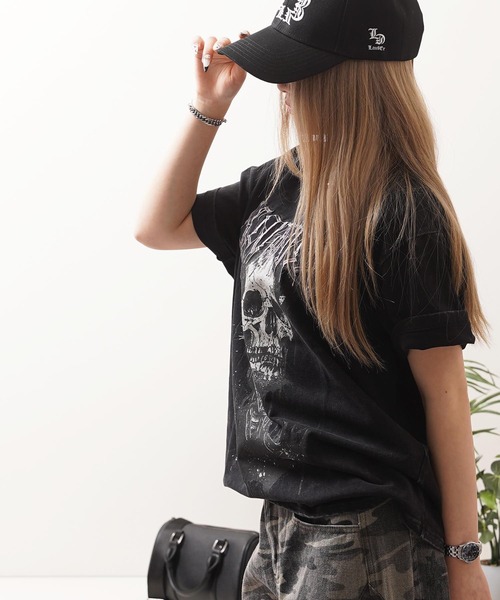 1111clothing(ワンフォークロージング)の「硫化天竺 スカルデザイン Tシャツ / Sulfurized Tenjiku Skull Design T-Shirt(Tシャツ/カットソー・メンズ・ブラック/レッド/グレー・M/XL/L)」の7枚目の写真