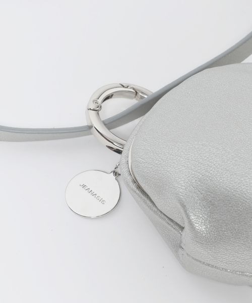 JEANASIS（ジーナシス）の「ステートメントガマグチネックレス/663860（ポーチ・レディース・ブラック/シルバー/ホワイト・FREE）」の11枚目の写真