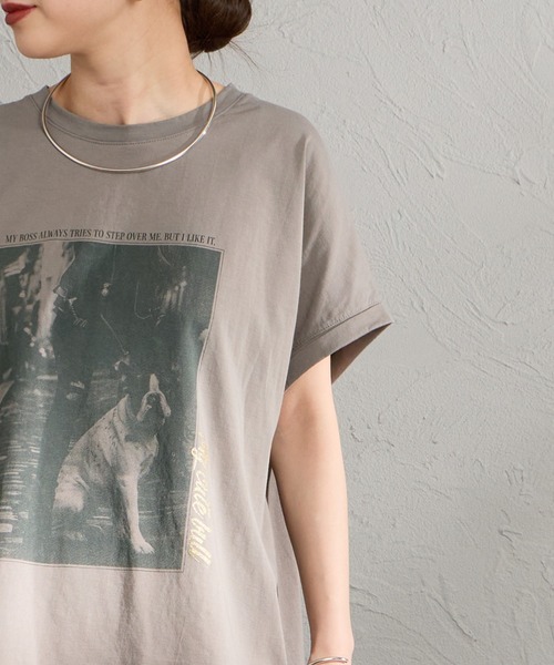 MICA&DEAL（マイカ＆ディール）の「[MICA&DEAL/マイカアンドディール] 別注 フレンチスリーブ フォトプリントTシャツ（Tシャツ/カットソー・レディース・チャコール/ベージュ/ホワイト・F）」の19枚目の写真