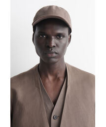 COS（コス）の「リネンベースボールキャップ（キャップ）」