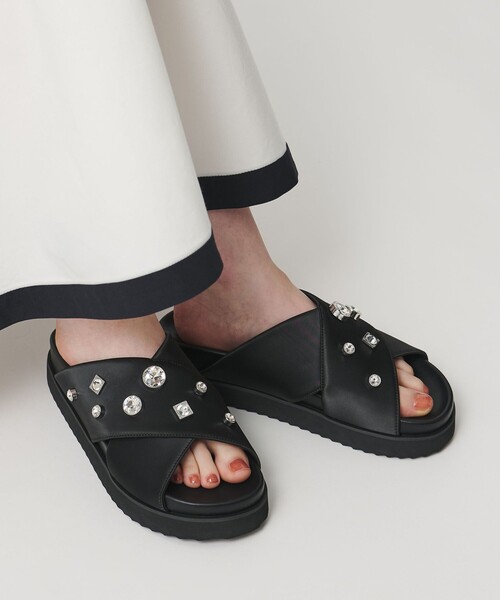 UNITED ARROWS(ユナイテッドアローズ)の「サテン クロス ビジュー ミュール/サンダル(サンダル・レディース・ベージュ/ブラック/ダークブラウン・38/37/36/35)」の12枚目の写真