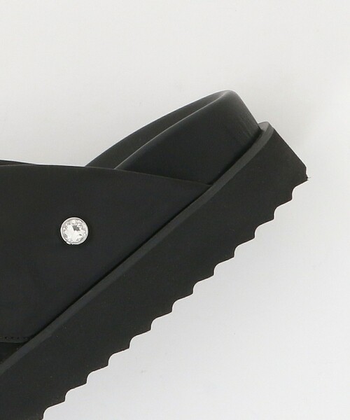 UNITED ARROWS(ユナイテッドアローズ)の「サテン クロス ビジュー ミュール/サンダル(サンダル・レディース・ベージュ/ブラック/ダークブラウン・38/37/36/35)」の18枚目の写真