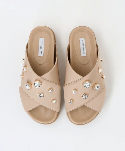 UNITED ARROWS(ユナイテッドアローズ)の「サテン クロス ビジュー ミュール/サンダル(サンダル・レディース・ベージュ/ブラック/ダークブラウン・38/37/36/35)」の17枚目の写真