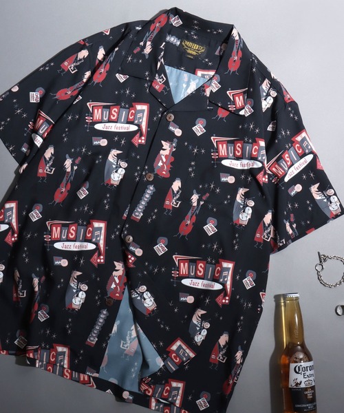 ANPAS（アンパス）の「【UNIVERD72】All-Over Print Open-Collar Shirt /【ユニバード72】総柄オープンカラーシャツ アロハシャツ メンズ  半袖 トップス 開襟シャツ（シャツ/ブラウス・メンズ・ブラック系3/ブラック系1/ネイビー系/ブラック系2/レッド系/ブラウン系/イエロー系/サックスブルー系/オレンジ系/イエロー系2/レオパード/グレー系/サックスブルー系2/ホワイト系2/ホワイト系1/ブラック系4・M/XL/L）」の6枚目の写真