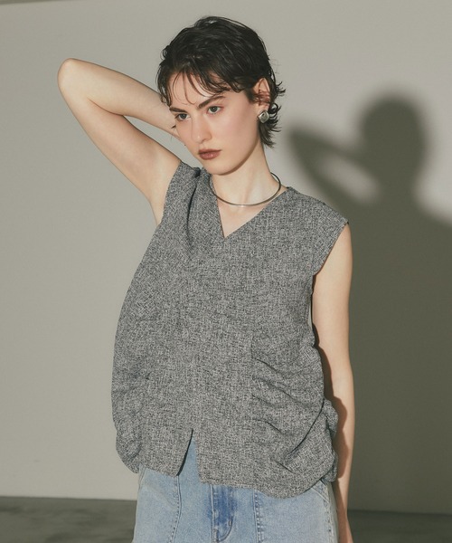 ARVELLIA(アルベリア)の「STRUCTURED TWEED TOP(シャツ/ブラウス・レディース・ブラック/グレー・M)」の2枚目の写真