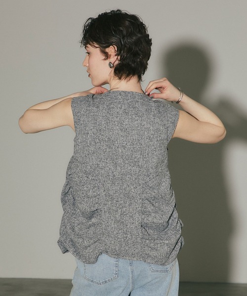 ARVELLIA(アルベリア)の「STRUCTURED TWEED TOP(シャツ/ブラウス・レディース・ブラック/グレー・M)」の6枚目の写真