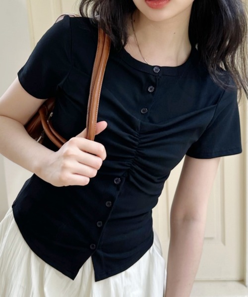 Ada.(エイダ)の「フロントギャザー ビスチェ風ヘンリーネック半袖カットソー(Tシャツ/カットソー・レディース・グレー/ブラック/ホワイト・FREE)」の2枚目の写真